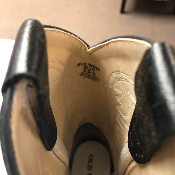 Old West: Western Cowboy Boots - Picture 4 of 6